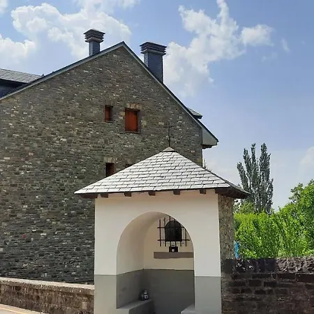 El Estudio De Buenavista * Biescas (Aragon)